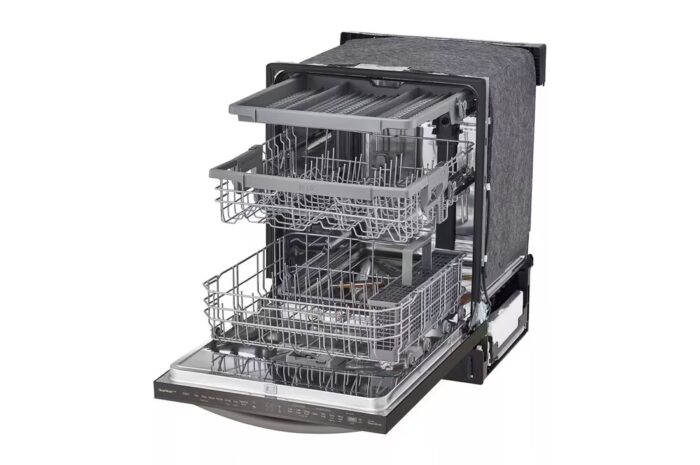 24 in. in PrintProof Black Stainless Steel Top Control Dishwasher with TrueSteam, QuadWash and Dynamic Dry